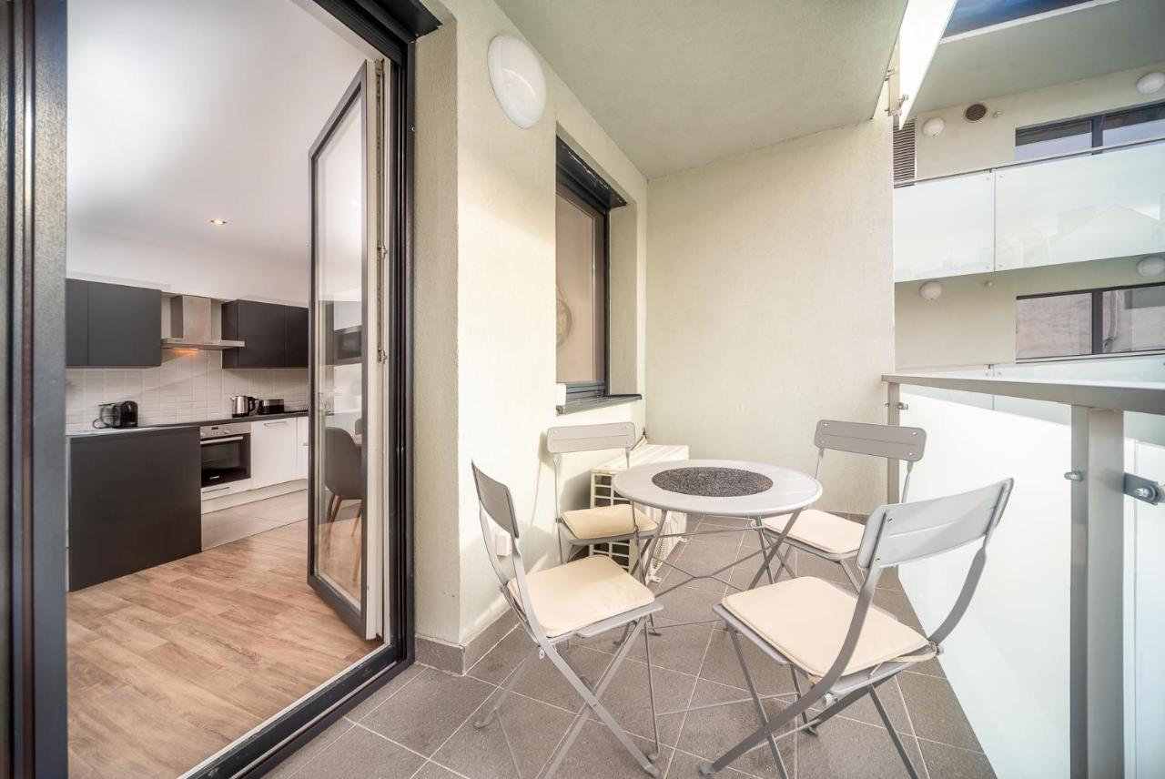 Grace Pine Apartment 3 Budapest Bagian luar foto