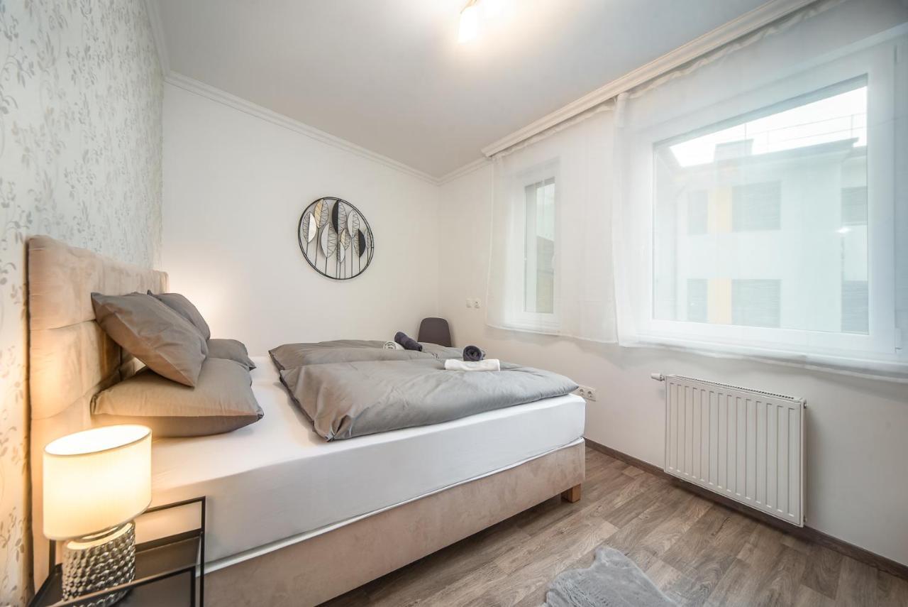 Grace Pine Apartment 3 Budapest Bagian luar foto
